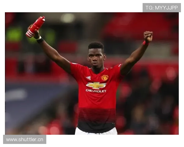 曼联转会策略失误影响：对引援效果及球队表现造成阶段性波动