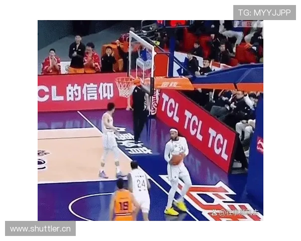 篮球比赛中底线发球规则的具体要求与违例判定详解